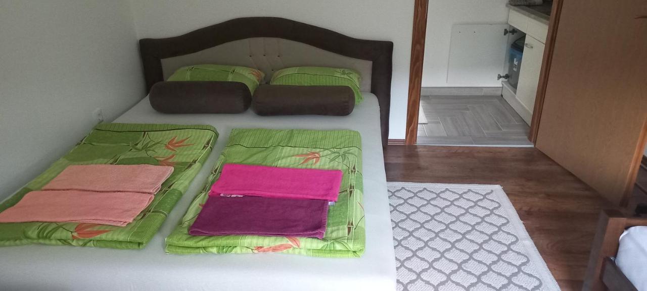 Omar & Una Apartmani Bihać Exterior foto